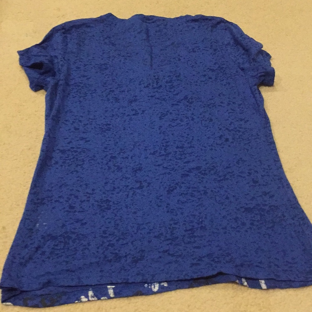 Grand Valley State University blue T-shirt size M - Picture 4 of 6